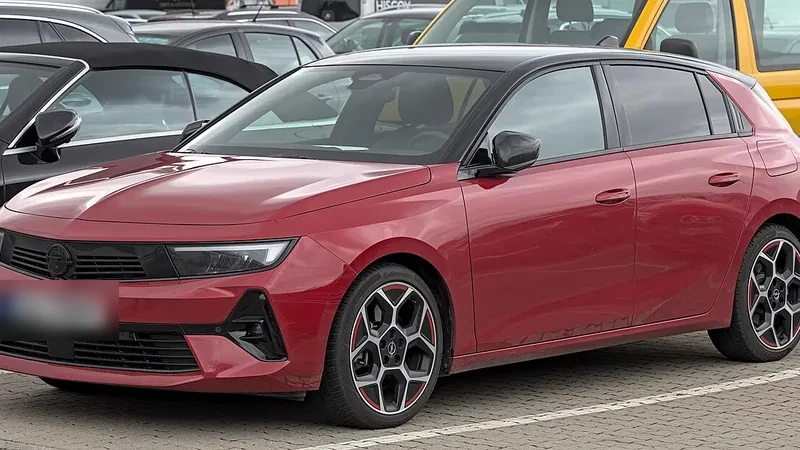 OPEL ASTRA (temsili fotoğraf)