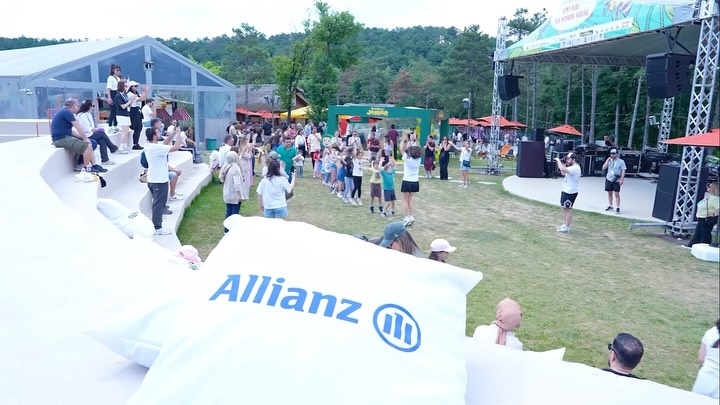 Allianz Türkiye's "Gymy Kids Welcoming Festival" offered fun workshops and family connections.
